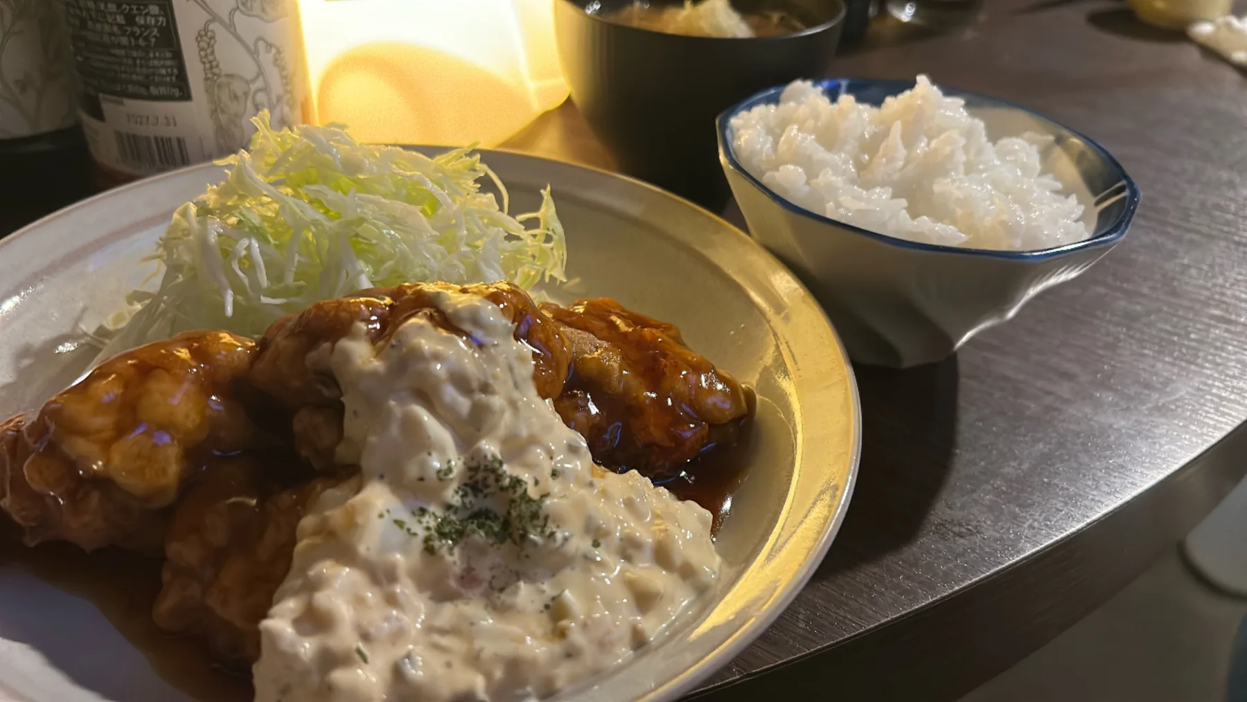 新宿Δの料理とごはんの一例